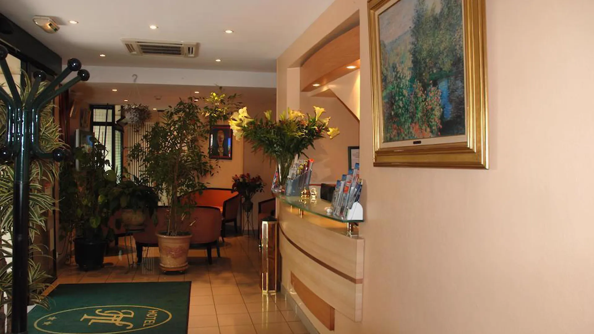 Hotel Transcontinental