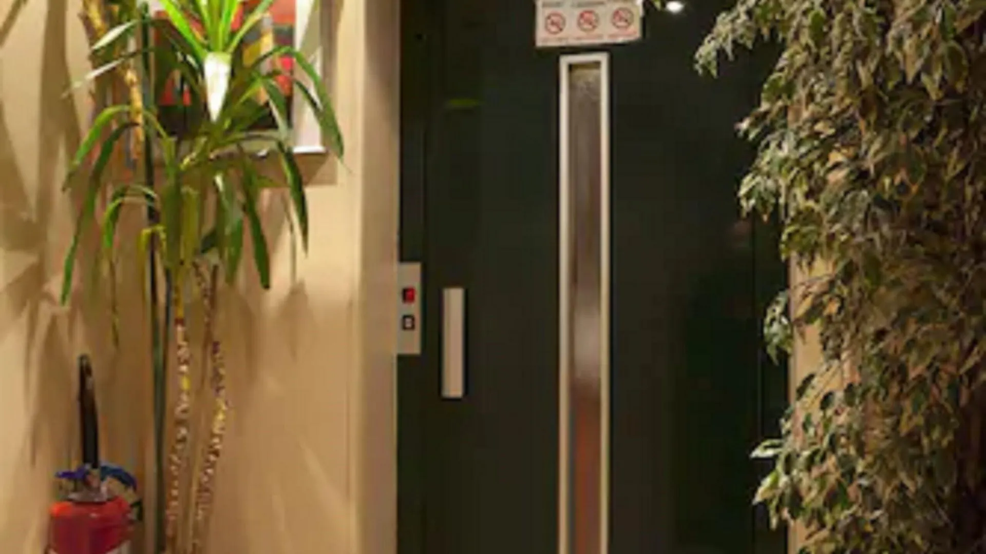 Transcontinental Hotel 2*